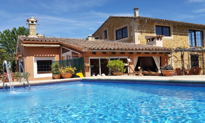 Felanitx Cottage | Villa with private salt water pool in the field of pla de Mallorca