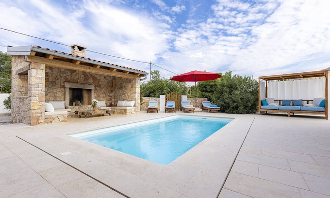 Trgetari Villa | Villa with Private Wellness in Trget