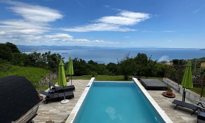 Opatija House | Villa Yari with use of infinity pool, sauna, jacuzzi and gigantic view