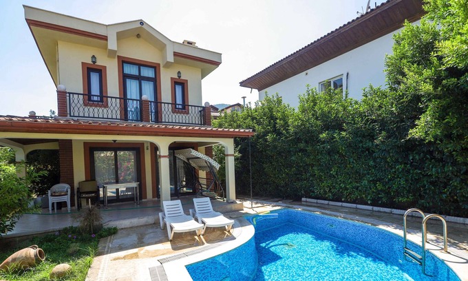 Icmeler Villa | Villa Yesil İçmeler Daily Weekly Rentals