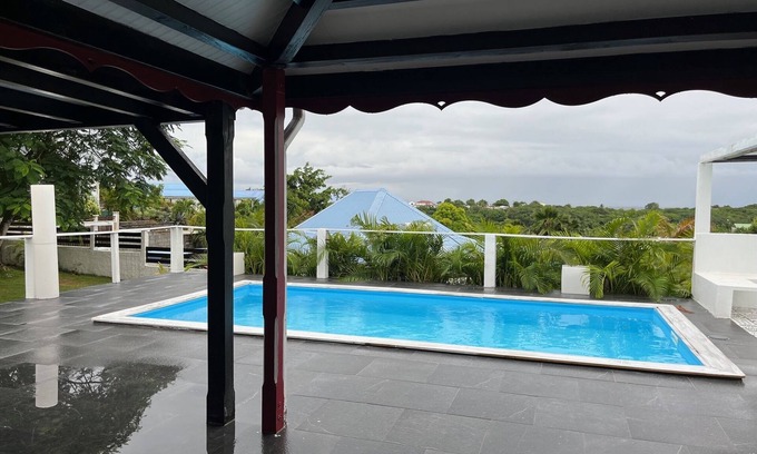 Point d'Or Villa | Villa Zen, Cadre Agréable et Chaleureux, a 5minutes de la Plage de Sainte-anne