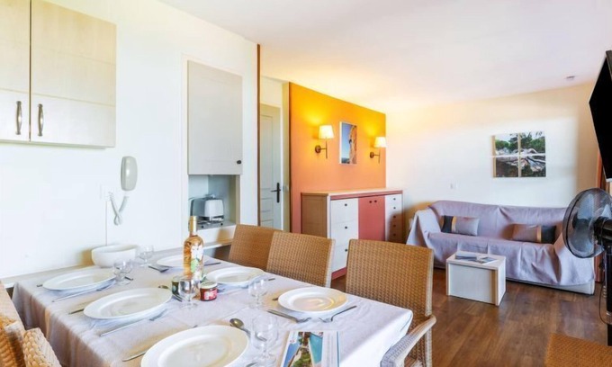 Le Dramont Apartment | Village Cap Estérel - L'Esquinade by Interhome