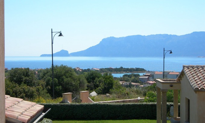 Pittulongu House | VillaGaia apartment-Panoramic terrace-Sea only 450mt.-ParkAutoPrivate car-WiFi