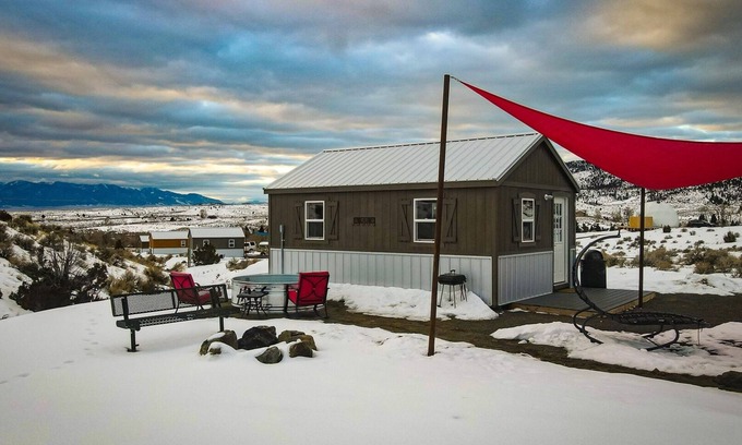 Butte House | village cabin number 5 sleeps 4