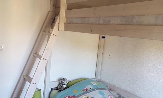 Portiragnes House | Village house with beautiful outdoor space, 5 min from the beach.
