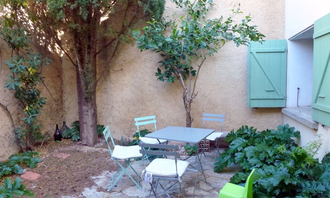 Leucate House | Village house with patio
