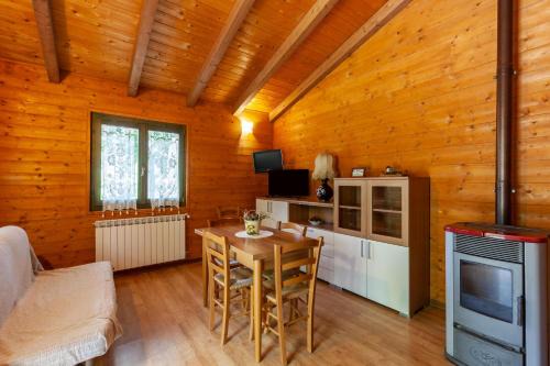 Sillano Giuncugnano House | Villaggio Anemone Chalet Scoiattolo