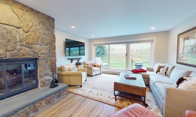 Snowmass Village Condo | Villas at Snowmass Club - 1104