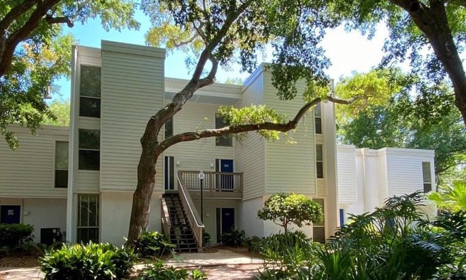Jekyll Island Apartment | Villas by The Sea Three Bedroom Apartment