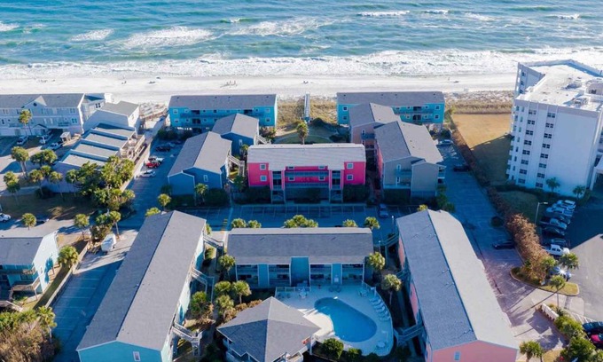 Pensacola Beach Apartment | Villas on the Gulf #E7 - Flip Flop Inn