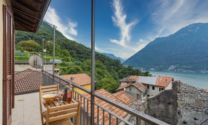 Nesso Villa | Villetta Panebianco Home in Castagna 11