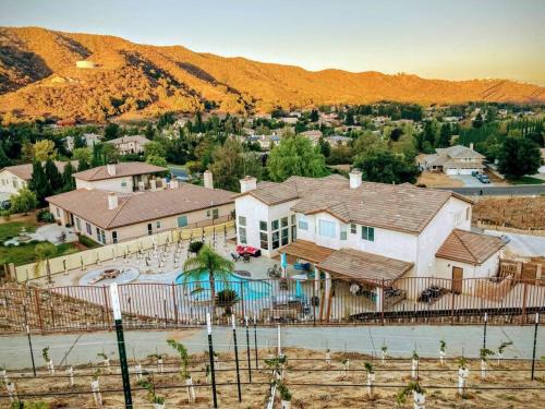 Cherry Valley House | Vineyard estate with pool and amazing views