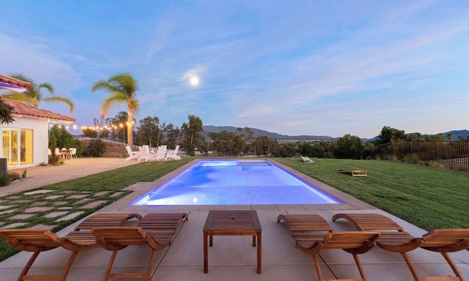 Temecula House | Vineyard Vista by AvantStay | Pool + Vineyard Views | Secluded Modern Escape