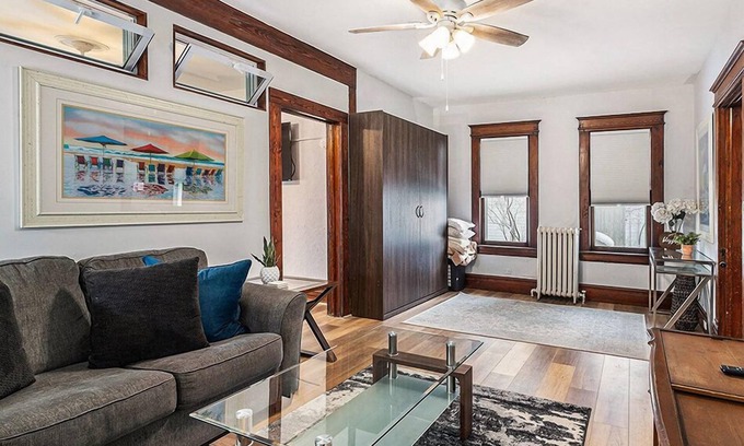 Traverse City House | Vineyard vista | Wineries | Tours | 4 Units