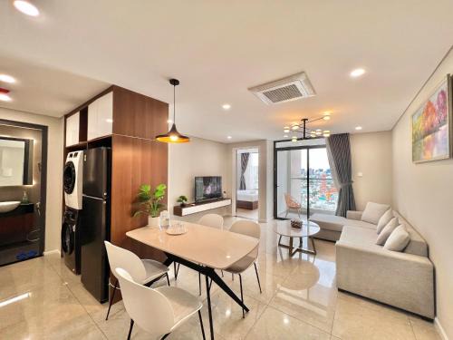 District 4 Apartment | Vinh Hoi Apartments - Luxury Apartment Furnished Suites