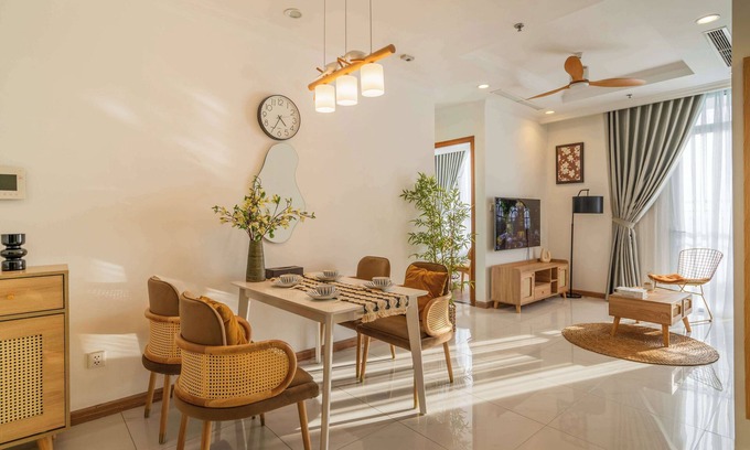 Hang Xanh Apartment | Vinhomes 37F Cozy, Beautiful view, fully furnished