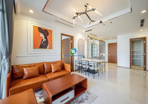 Hang Xanh Apartment | Vinhomes Luxury Haven