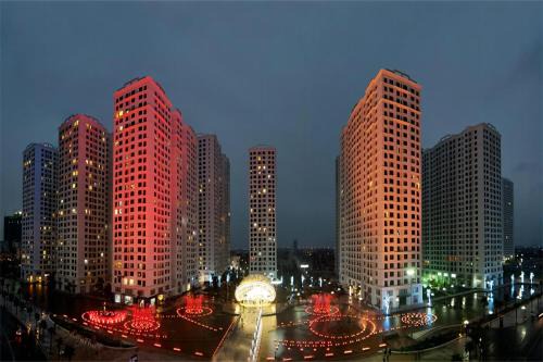 Hoang Mai Apartment | Vinhomes Times City by Emily in Town