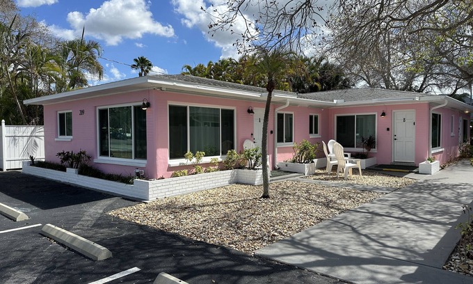 Indian Rocks Beach Villa | Vintage Florida Beach Cottage, one block to the sand of Indian Rocks Beach FL