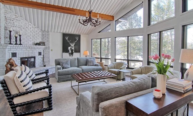 Muskoka Lakes House | Vintage Pines Muskoka Cottage - 6 bedroom family cottage in Port Carling!