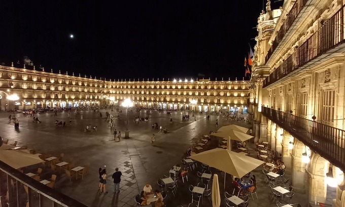 Centro Apartment | VIP apartment with balconies to the Plaza Mayor
