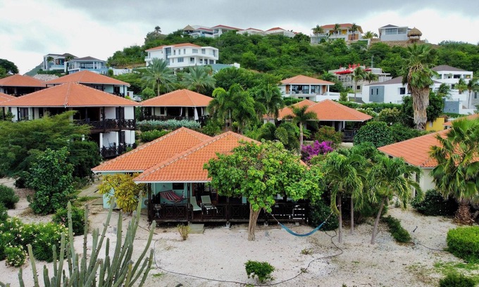 Sint Michiel Villa | VIP - Privacy - Blue Bay Beach Villa 15