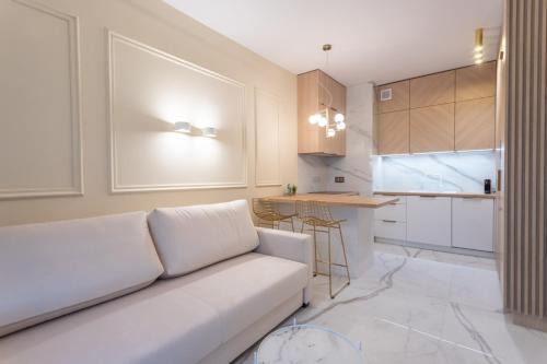 Mirow Apartment | VipWarsawApartments Zircon Mennica Residence