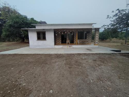 Alibaug House | Virangula