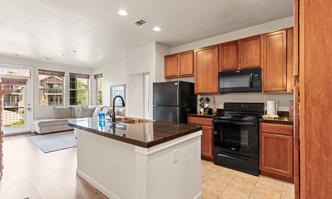 Silvercreek Condo | Visit Granby Ranch, RMNP, & Grand Lake! Ski, snowboard, snowmobile, snowshoe!