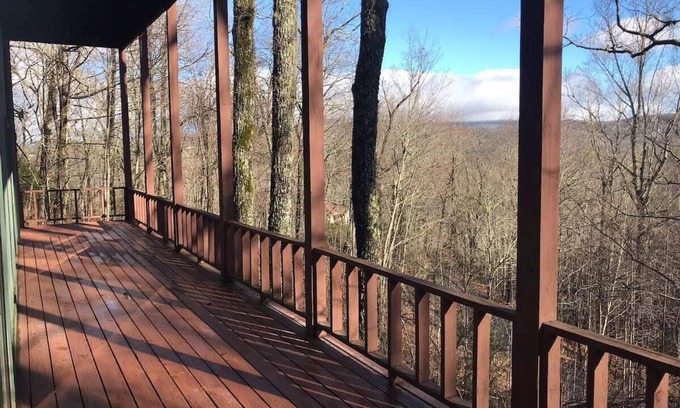 Sky Valley House | Visit Juniper Lodge; our 4-bdr mountain cabin located at the top of Sky Valley!