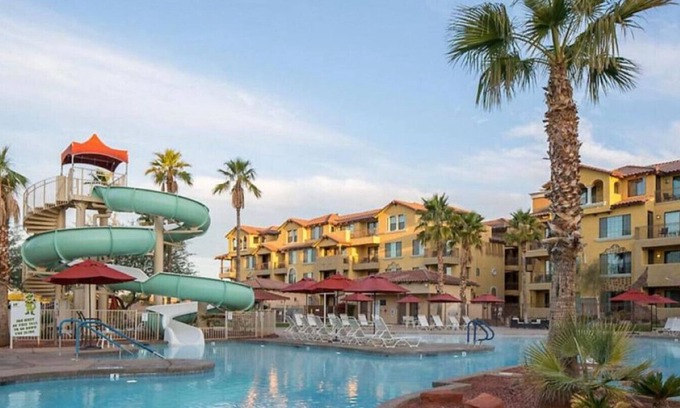 Cibola Vista Apartment | Visit the amazing Red Rock Formation in this beautiful 1BD condo with amenities