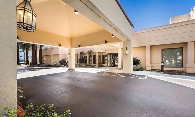 San Jose Resort | Visit Winchester Mystery House! Available Free Shuttle to San Jose Airport!