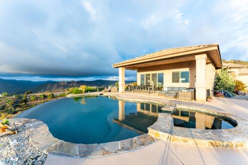 Ramona House | Vista Grande home