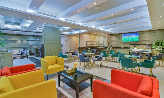 Al Muraqqabat Hotel | VISTA HOTEL APARTMENTS DELUXE