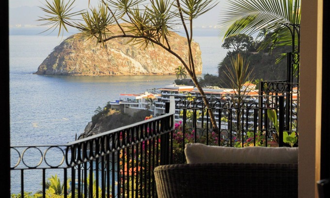 South Shore Hotel Area Villa | Vista Los Arcos of Mismaloya - Jungle Villa with Ocean Views!