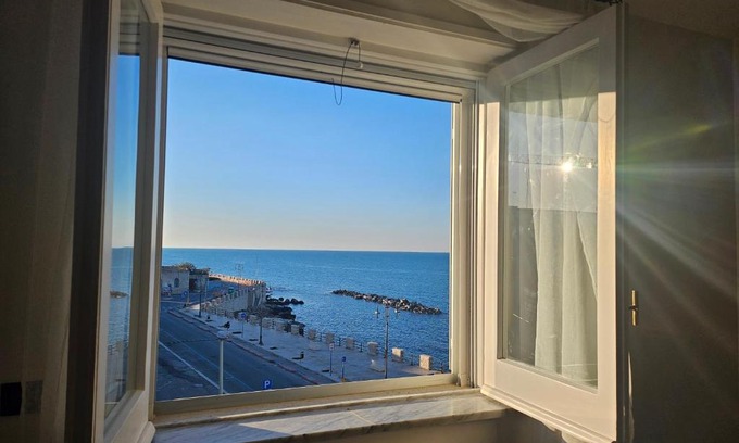 Giovinazzo Apartment | vistAmare #ApulianHolidayHome