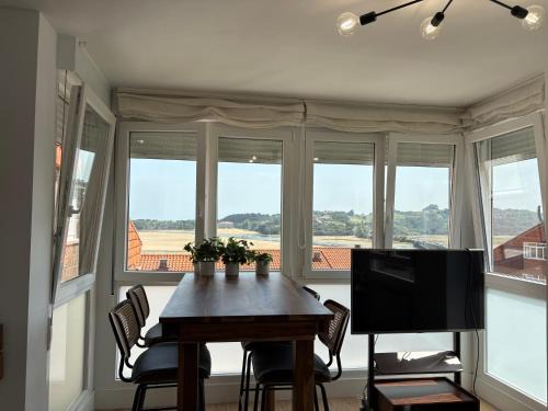 San Vicente de la Barquera Apartment | Vistas a la ría, Camas 160cm, Reformado, Wifi