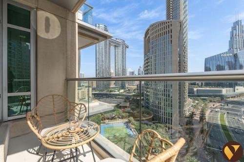 Downtown Dubai Apartment | Vogue In the Heart of Downtown Walkable to Burj Khalifa & Dubai Mall Spacious Two Bedroom Apartment with Large Balcony and full Amenities