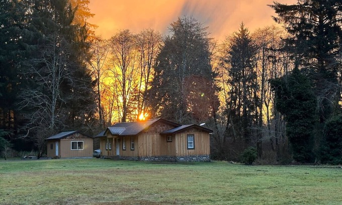 Raymond Cabin | VRBO Starry Night Cabin On The River