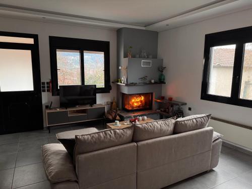 Vitina House | Vytina Escape Home