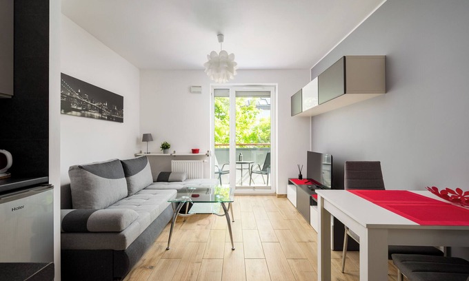 Wlochy Apartment | Włochy Popularna Charming Studio