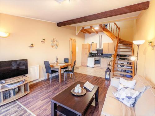 Lichtenhain House | W3 - Urlaubsmagie - Maisonette-Wohnung mit Pool