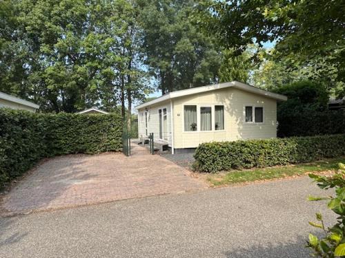 Municipality of Neder-Betuwe Apartment | Waalrand