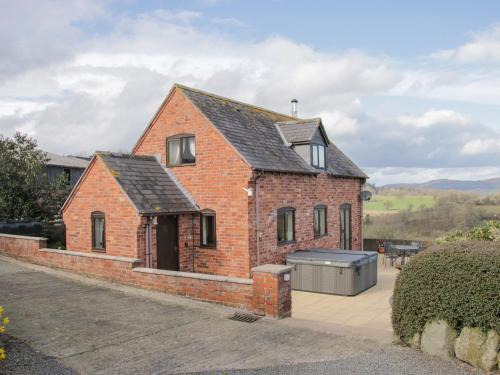 Garthmyl House | Waggoners Cottage
