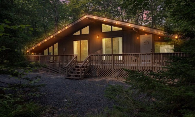 Locust Lake Village Ski Chalet | Wagner Wilderness Retreat | Pocono Chalet Hot Tub