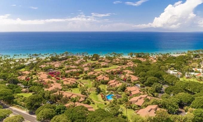 Wailea Resort | Wailea Ekahi Village - CoralTree Residence Collection