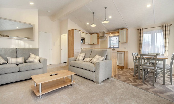 Great Broughton Cottage | Wainstones Rocks - UK42938