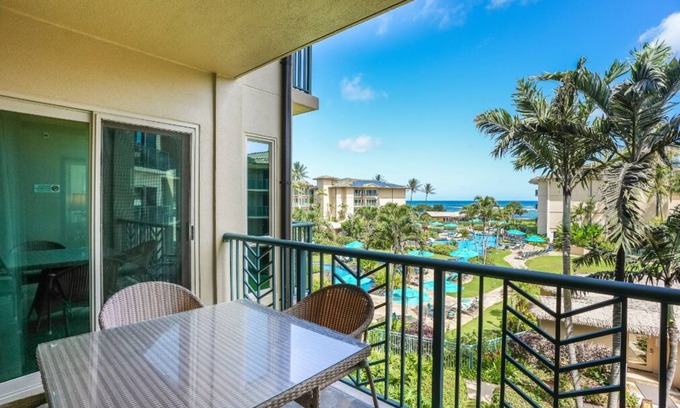 Wailua Condo | Waipouli Beach Resort D304 - 2 King Beds - Ocean View Suite with AC in Kapaa!