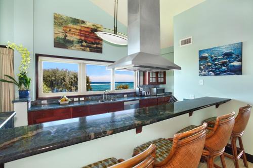 Wailua Apartment | Waipouli Beach Resort H201 - Presidential Suite Oceanfront Penthouse Luxury