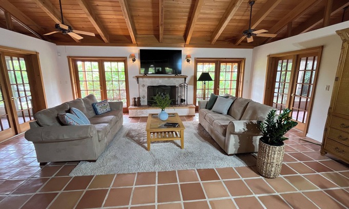 South Venice Villa | Walk to Beach 3 Bedroom Preserve Home at Beautiful Manasota Beach